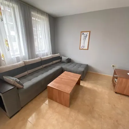 Piekny Apartament Z Widokiem Na Morze , Bulgaria Apartment *